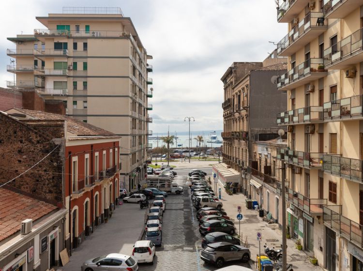 Quadrilocale in vendita, via Antonino di Sangiuliano, Centro Storico, Catania