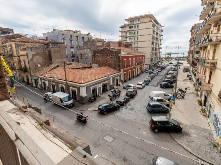 Quadrilocale in vendita, via Antonino di Sangiuliano, Centro Storico, Catania