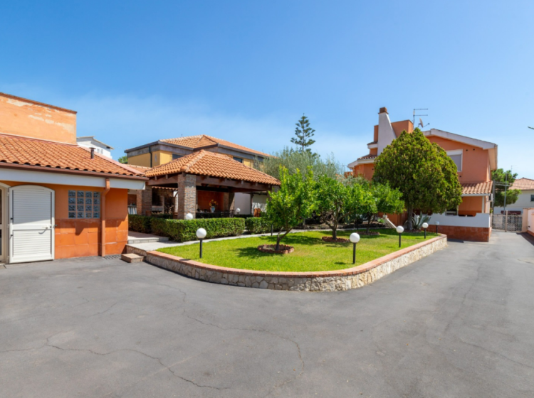 Appartamento in villa in vendita, via Olanda, Belpasso