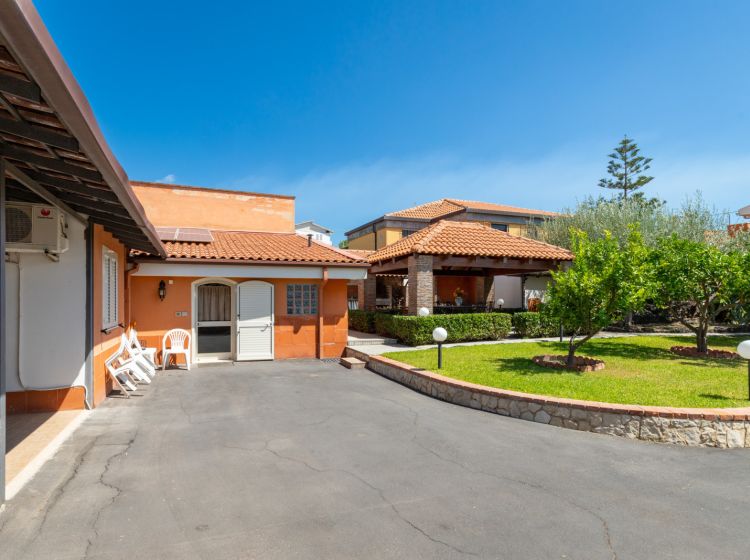 Appartamento in villa in vendita, via Olanda, Belpasso