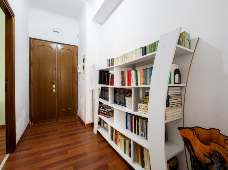 Bilocale in vendita, via Cividale del Friuli  13, Appio Latino, Roma