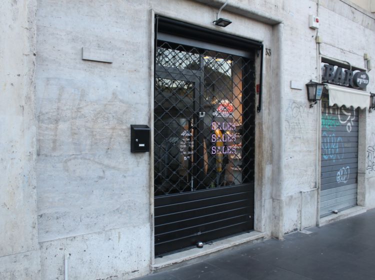 Negozio in affitto, viale della Piramide Cestia  33, Aventino, Roma