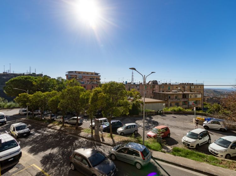 Trilocale in vendita, viale dei Bizantini  35, Sala, Catanzaro