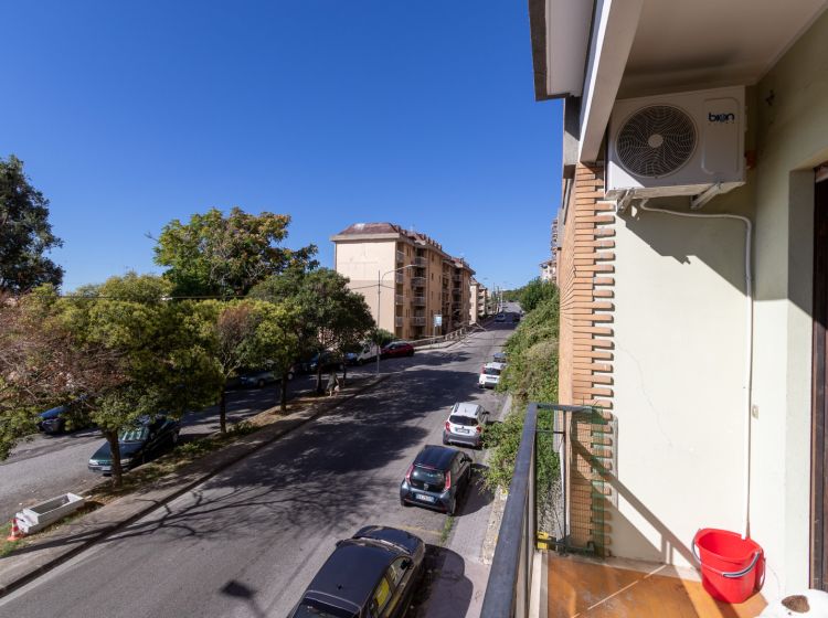 Trilocale in vendita, viale dei Bizantini  35, Sala, Catanzaro