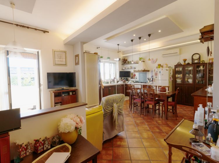 Trilocale in vendita, via Staffetta  54, Lago Patria, Giugliano In Campania