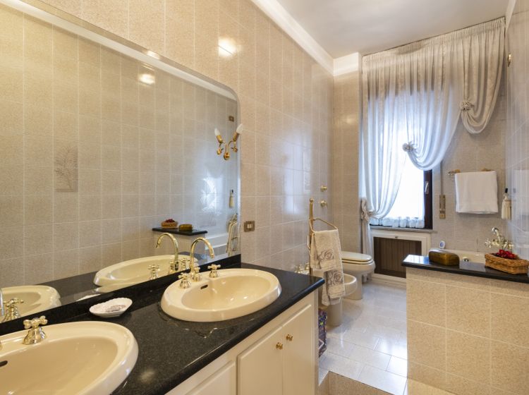 Trilocale in vendita, via Privata Mulino  5, Buccinasco