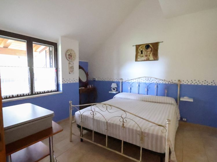 Bilocale in vendita, via Sila Magna  22, Taverna