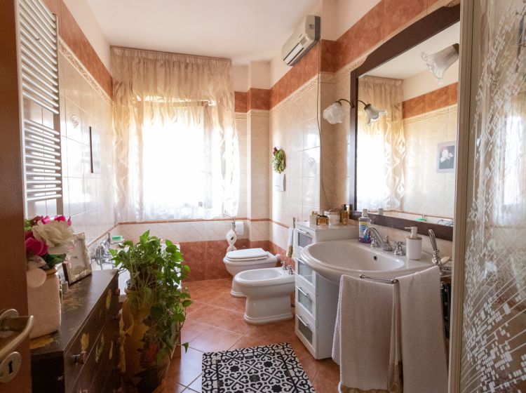 Quadrilocale in vendita, via Giuseppe Rito  2, Santa Maria, Catanzaro