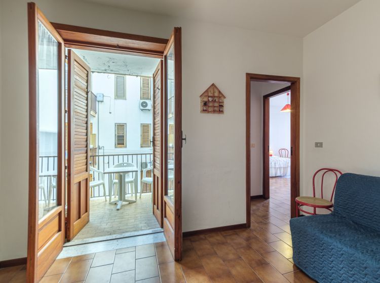Bilocale in vendita, via Gaspare Amodeo  96, Oliveri