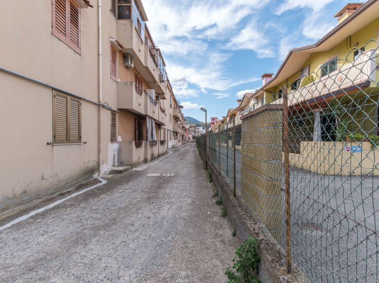 Bilocale in vendita, via Gaspare Amodeo  96, Oliveri