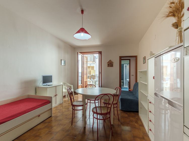 Bilocale in vendita, via Gaspare Amodeo  96, Oliveri