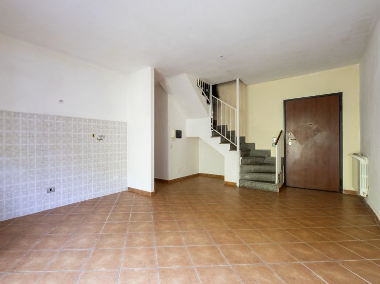 Appartamento in vendita, via Montefiore  41, Castelnuovo Di Porto