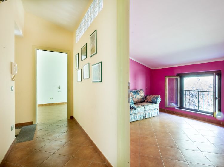 Appartamento in vendita, via Montefiore  41, Castelnuovo Di Porto