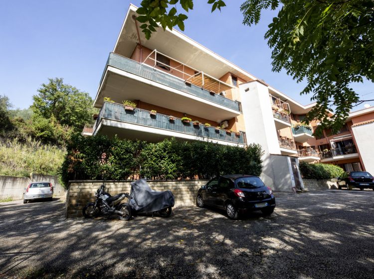 Appartamento in vendita, via Montefiore  41, Castelnuovo Di Porto