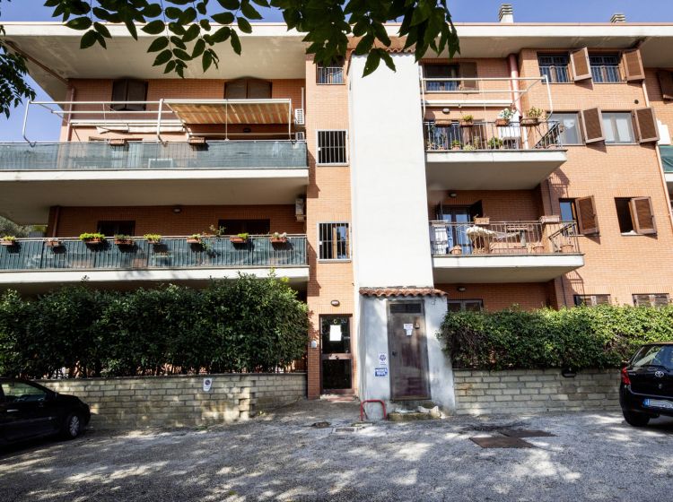 Appartamento in vendita, via Montefiore  41, Castelnuovo Di Porto