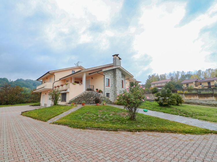 Villa in vendita, via Cianflone 47, Decollatura