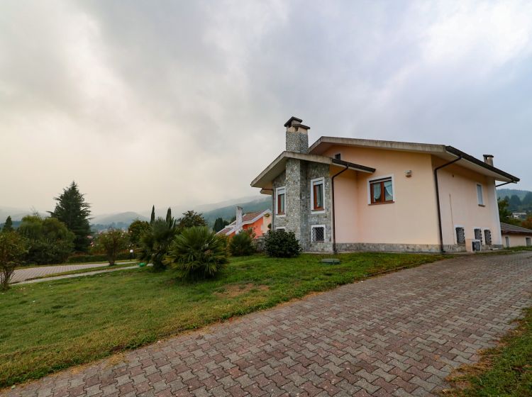 Villa in vendita, via Cianflone  47, Decollatura
