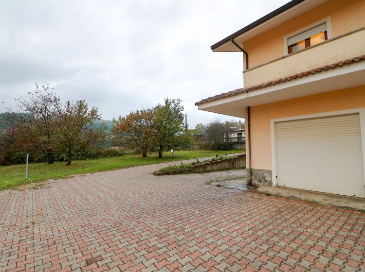 Villa in vendita, via Cianflone  47, Decollatura