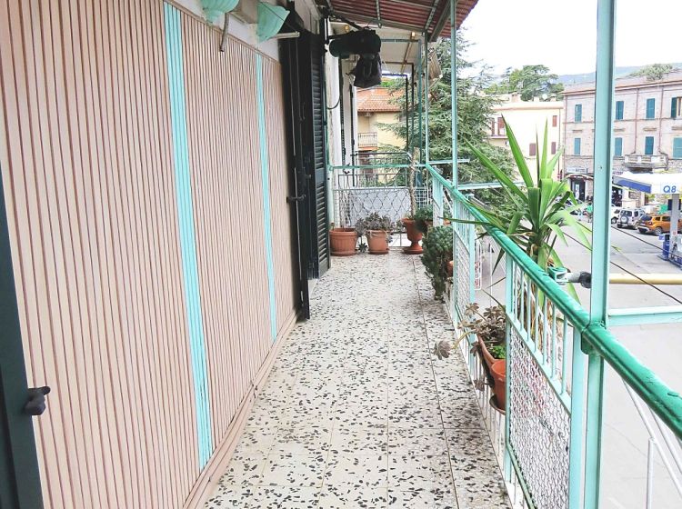 Trilocale in vendita, via Roma  8, Moricone