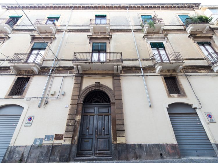 Quadrilocale in vendita, via Sapuppo  5, Centro Storico, Catania