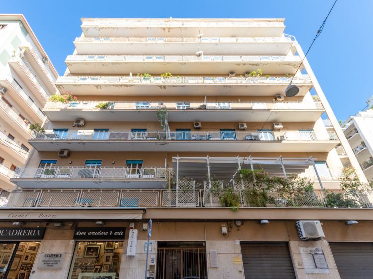Quadrilocale in vendita, via Alberto Mario  12, Corso Italia, Catania