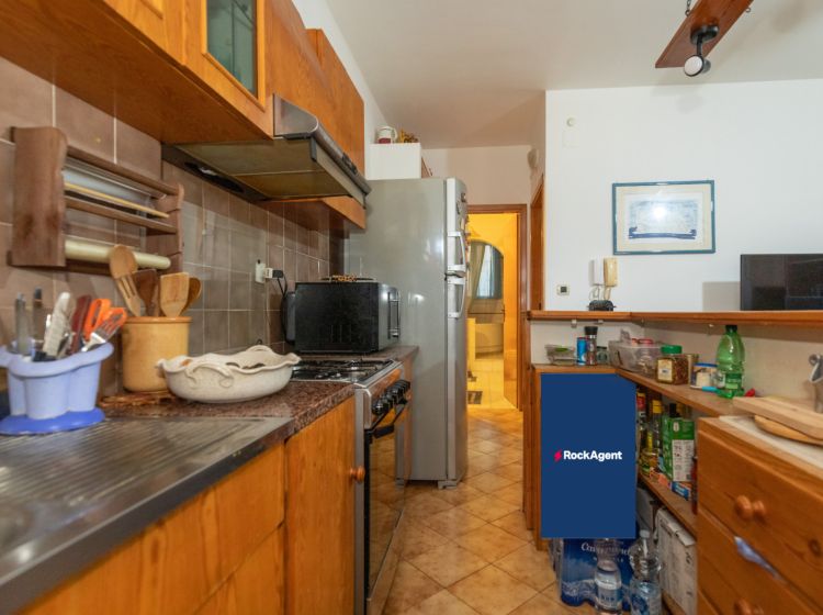 Bilocale in vendita, via Litteri  90, Aci Castello