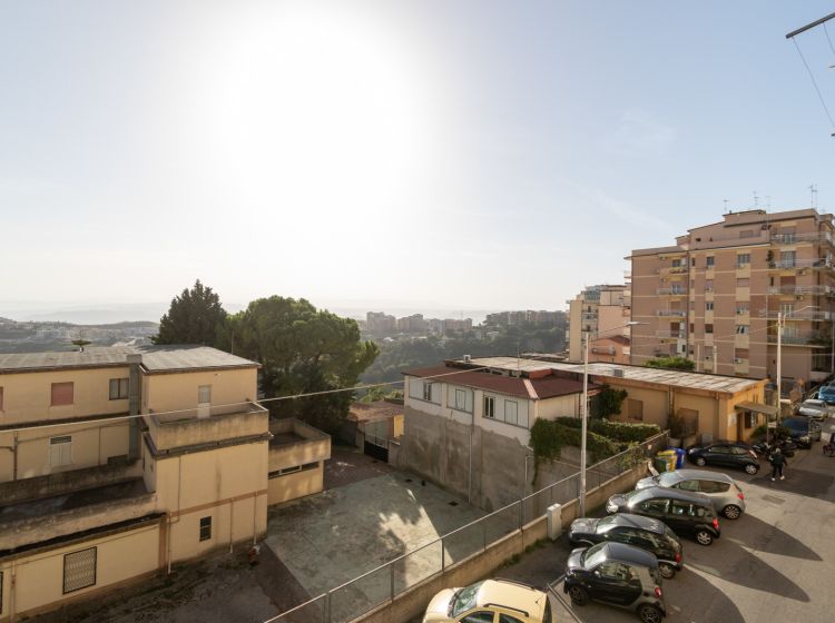 Appartamento in vendita, via Carlo V  219, Centro Storico, Catanzaro