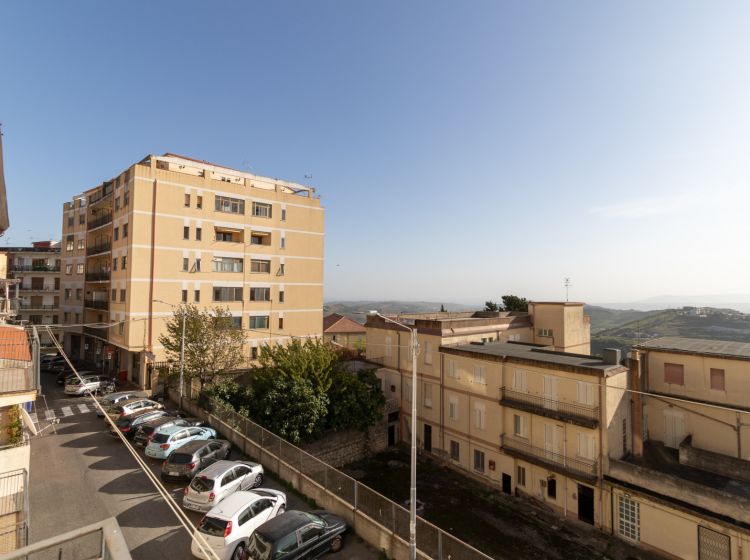 Appartamento in vendita, via Carlo V  219, Centro Storico, Catanzaro