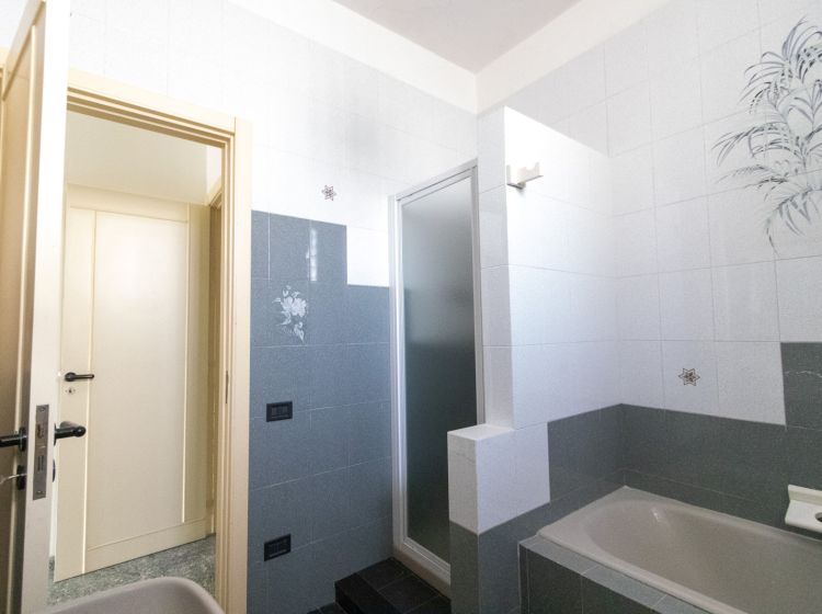 Appartamento in vendita, via Carlo V  219, Centro Storico, Catanzaro