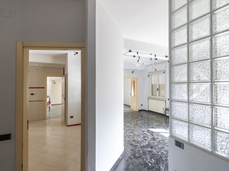 Appartamento in vendita, via Carlo V  219, Centro Storico, Catanzaro