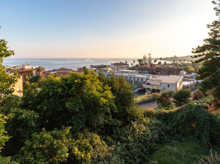 Villa in vendita, via Maganuco, Acitrezza, Aci Castello