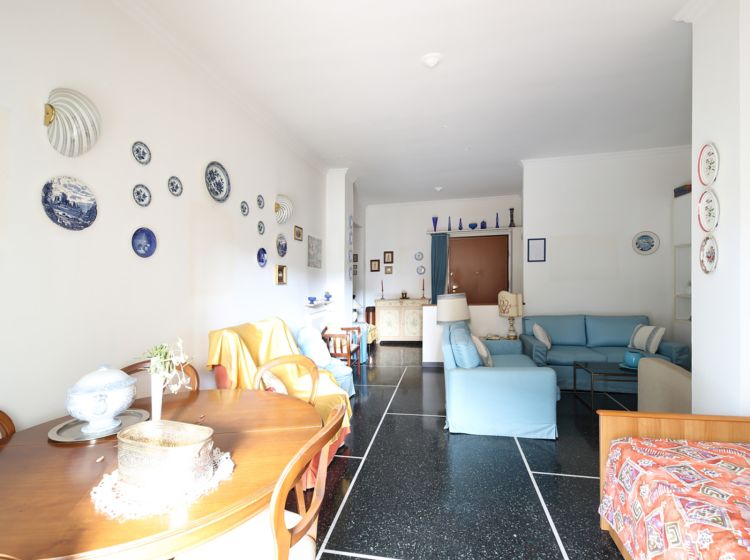 Bilocale in vendita, viale Virginia Centurione Bracelli  9, Marassi, Genova