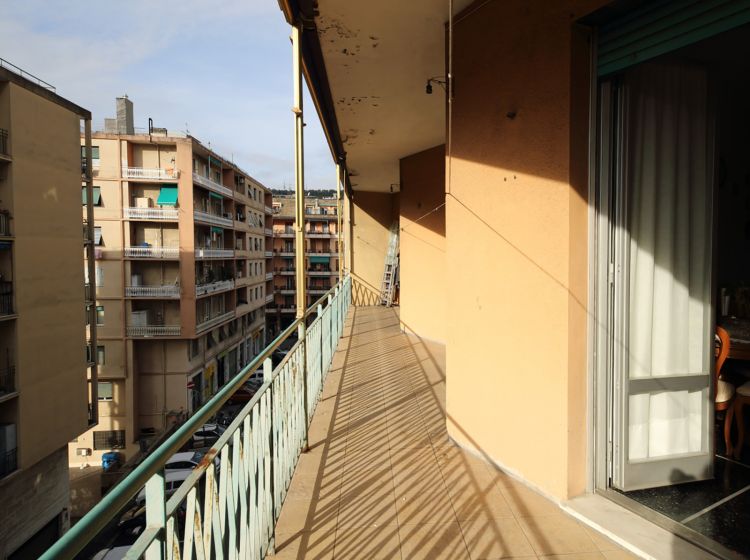 Bilocale in vendita, viale Virginia Centurione Bracelli  9, Marassi, Genova
