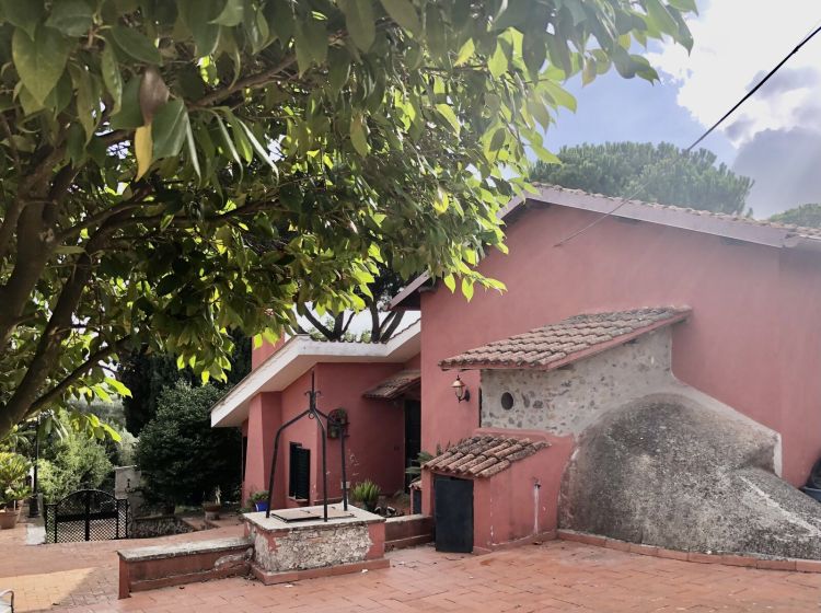 Villa in vendita, via Catalini  47, Velletri
