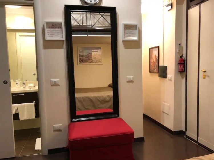 Monolocale in vendita, via Modena  30, Repubblica, Roma