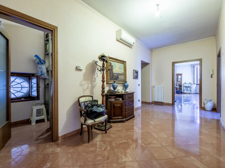 Quadrilocale in vendita, via Arenula  16, Centro Storico, Roma