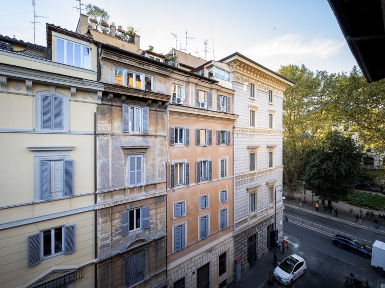 Quadrilocale in vendita, via Arenula  16, Centro Storico, Roma
