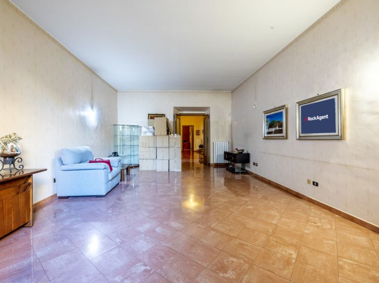 Quadrilocale in vendita, via Arenula  16, Centro Storico, Roma