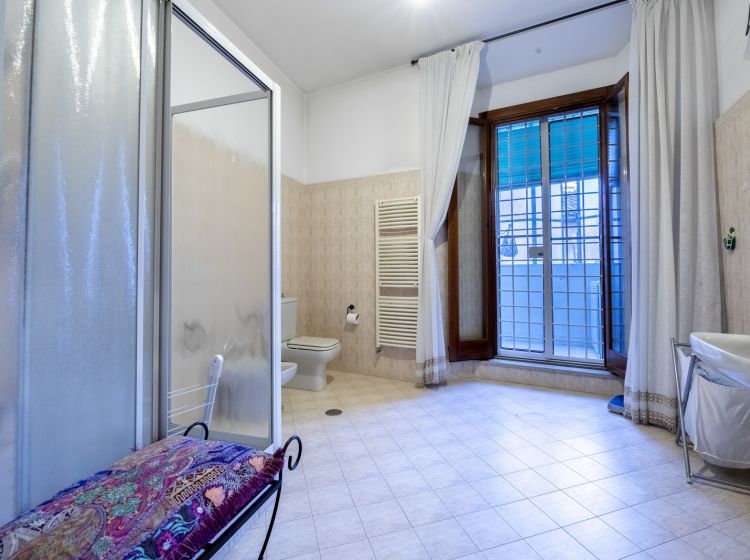 Quadrilocale in vendita, via Arenula  16, Centro Storico, Roma