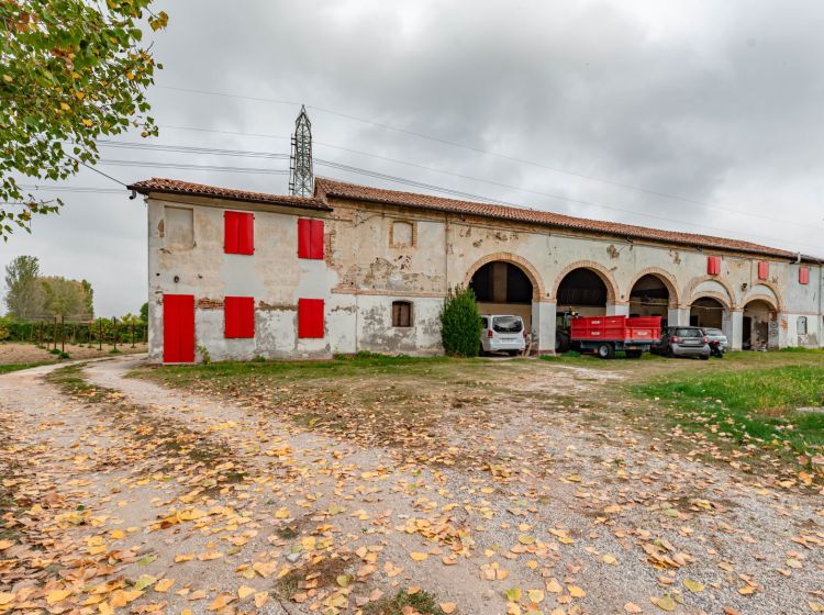 Casa colonica in vendita, via Montecchia  101, Feriole, Selvazzano Dentro