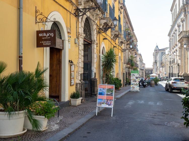 Negozio in vendita, via Crociferi  62, Centro Storico, Catania