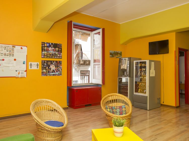Laboratorio in vendita, via Asilo Sant'Agata  26, Corso Italia, Catania