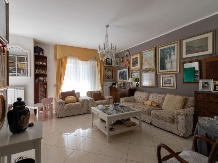Villa in vendita, via Manganelli, Cavita, Catanzaro