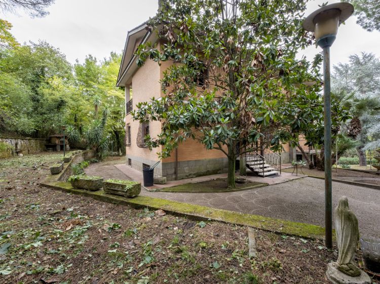 Villa in vendita, via Ferentum, Marino Centro, Marino