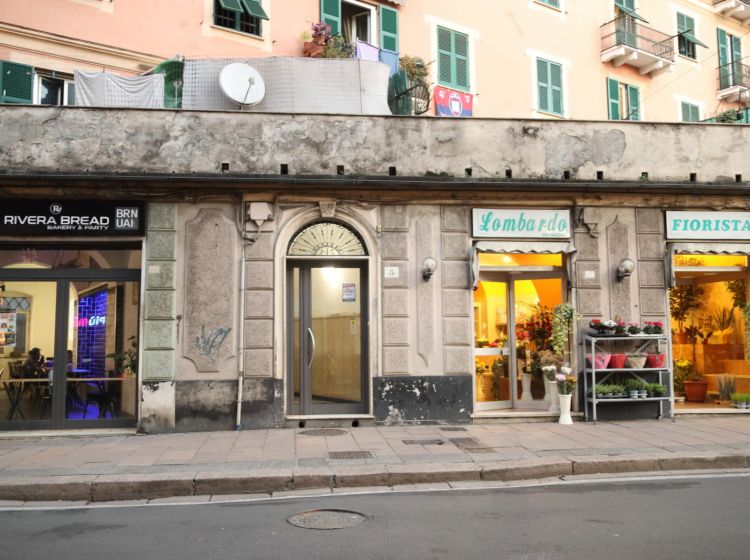 Trilocale in vendita, via Teresio Mario Canepari  5, Certosa, Genova