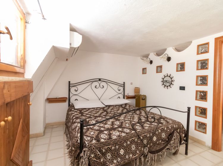 Mansarda in vendita, via Conti di Loritello  10, Santa Maria, Catanzaro