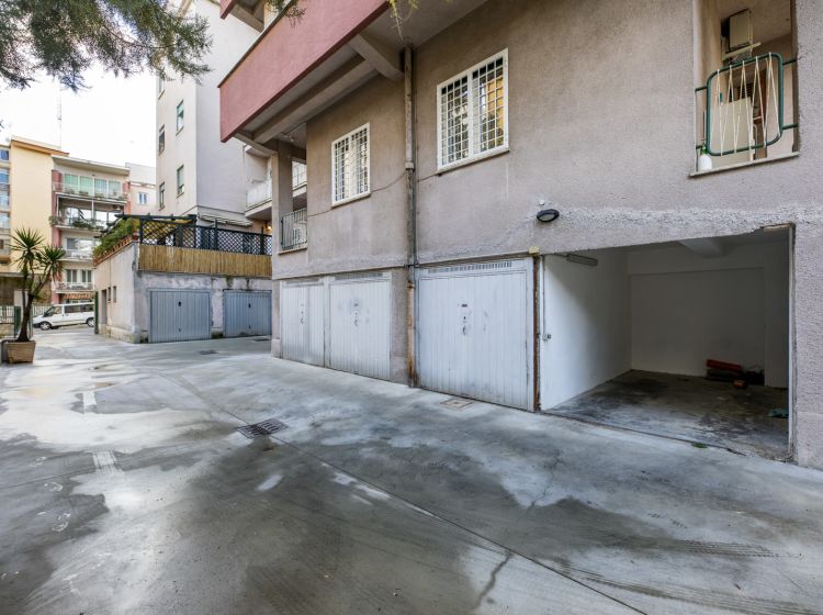 Appartamento in vendita, via Livio Andronico  25, Balduina, Roma
