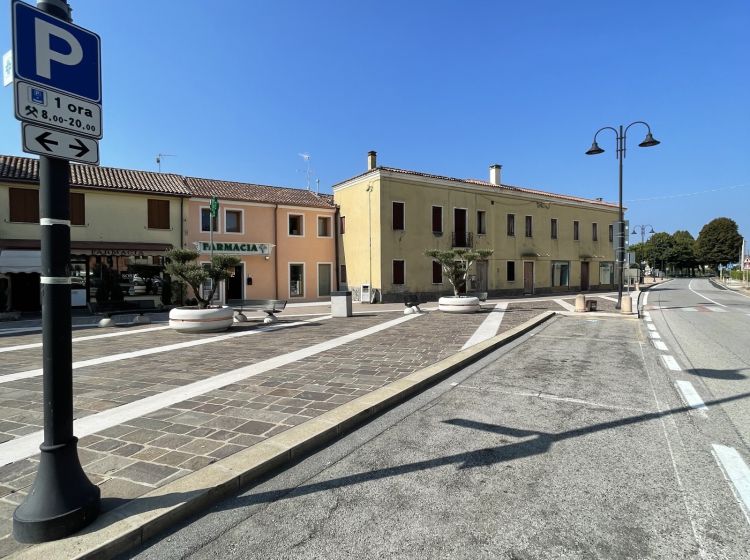Trilocale in vendita, Piazza Umberto I  Albettone  VI  Italia, Albettone