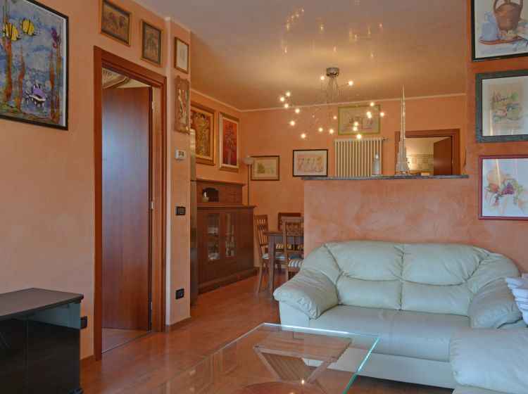 Bilocale in vendita, Strada per i Piani  6, Castellaro