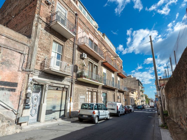 Trilocale in vendita, via Regina Bianca  196, Picanello, Catania
